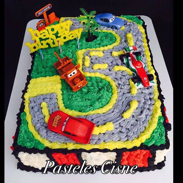 pastel de la pista de cars – Pasteles de bodas en Aurora, CO | Pastel de  quince años en Aurora, CO | Pasteles ambientados en Aurora, CO |Pasteles  Cisne Cakes & Pastries |